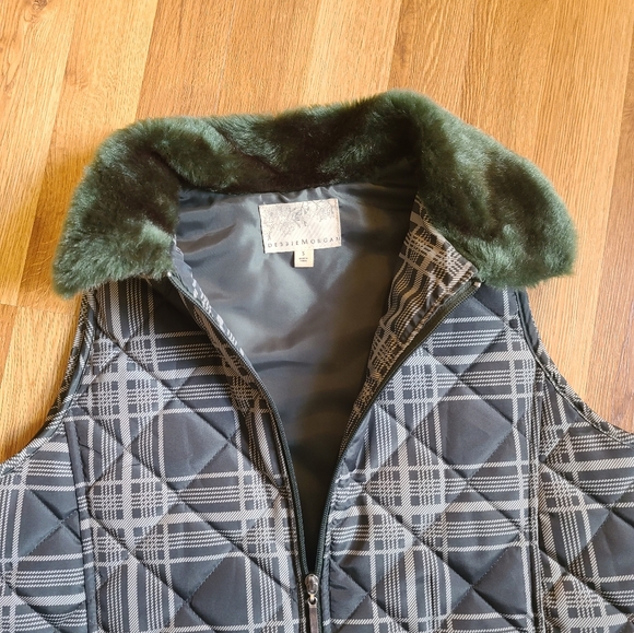 Vintage Debbie Morgan Plaid Quilted Puffer Vest With Faux Fur Collar, Size S - Picture 4 of 6